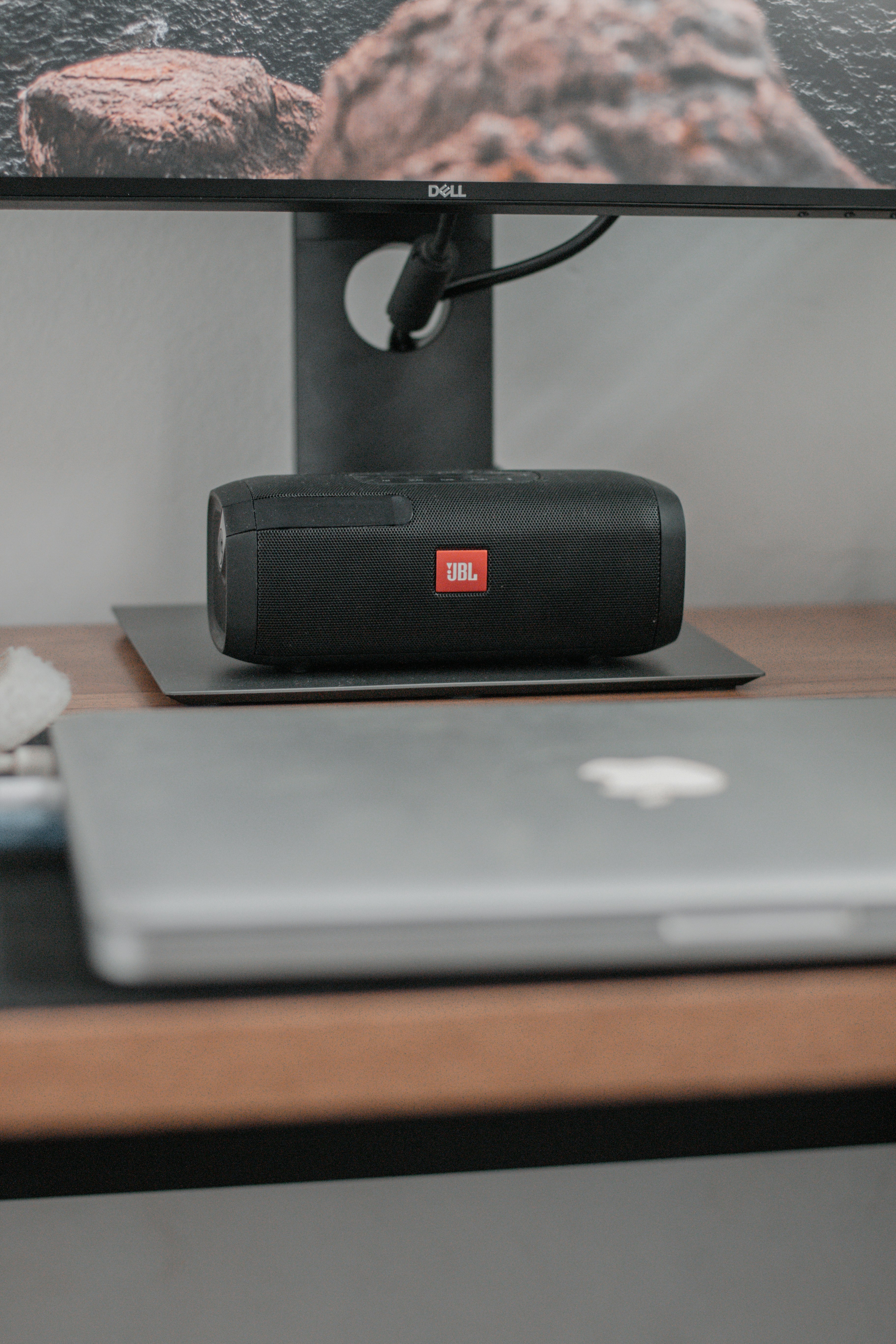 black beats by dr dre portable speaker on macbook pro